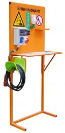 Batterieladeplatz, BxTxH 1000x450x1900 mm, 2 Schuko-Steckdosen 16A 230V, Fehlerstrom-Schutzeinr., RAL 2000 orange